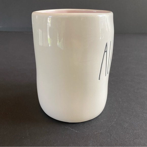 RAE DUNN Artisan Collection AUNTIE Mug White and Pink Kitchen Coffee Tea Drink - Picture 3 of 7